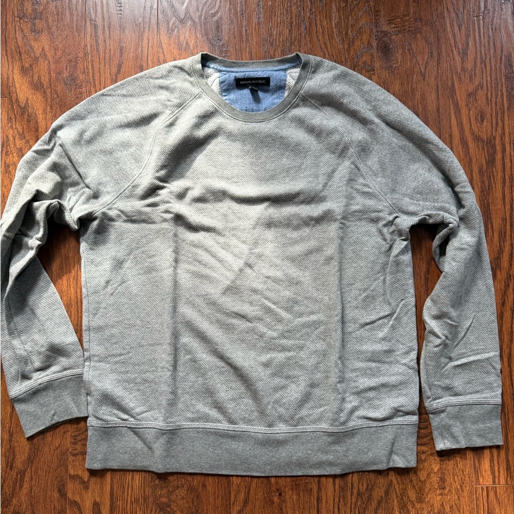 Banana Republic Men's Gray Sweater - Large